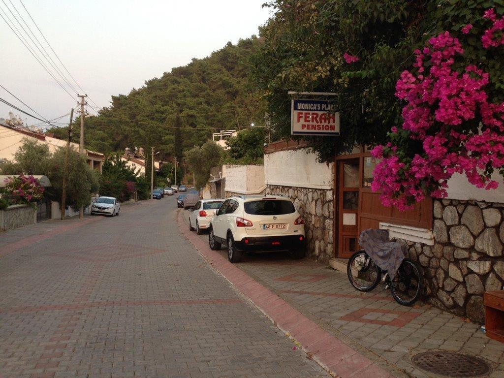 Ferah Hostel Monica'S Place Fethiye Exterior photo